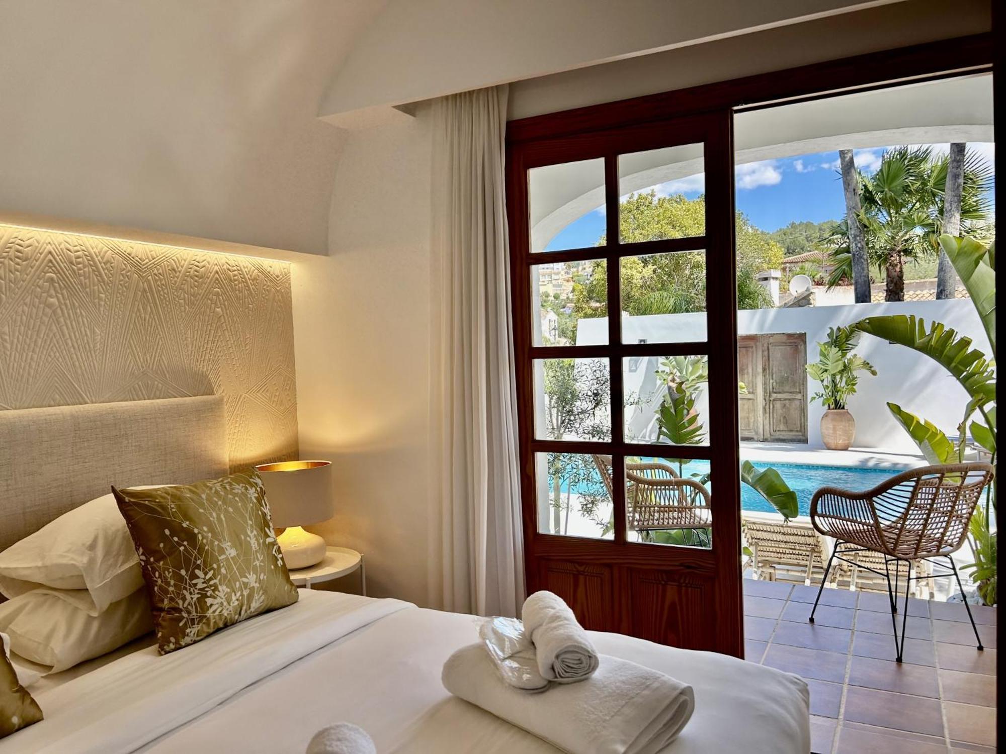 Villa Enri Villa Y Casita Con Piscina Y Jacuzzi 파센트 외부 사진